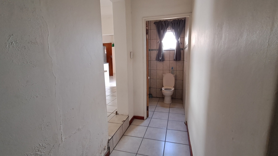 3 Bedroom Property for Sale in Louwville Western Cape